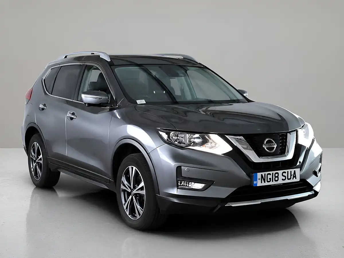 Used 2018 Nissan X-Trail N-Connecta Grey - Front View