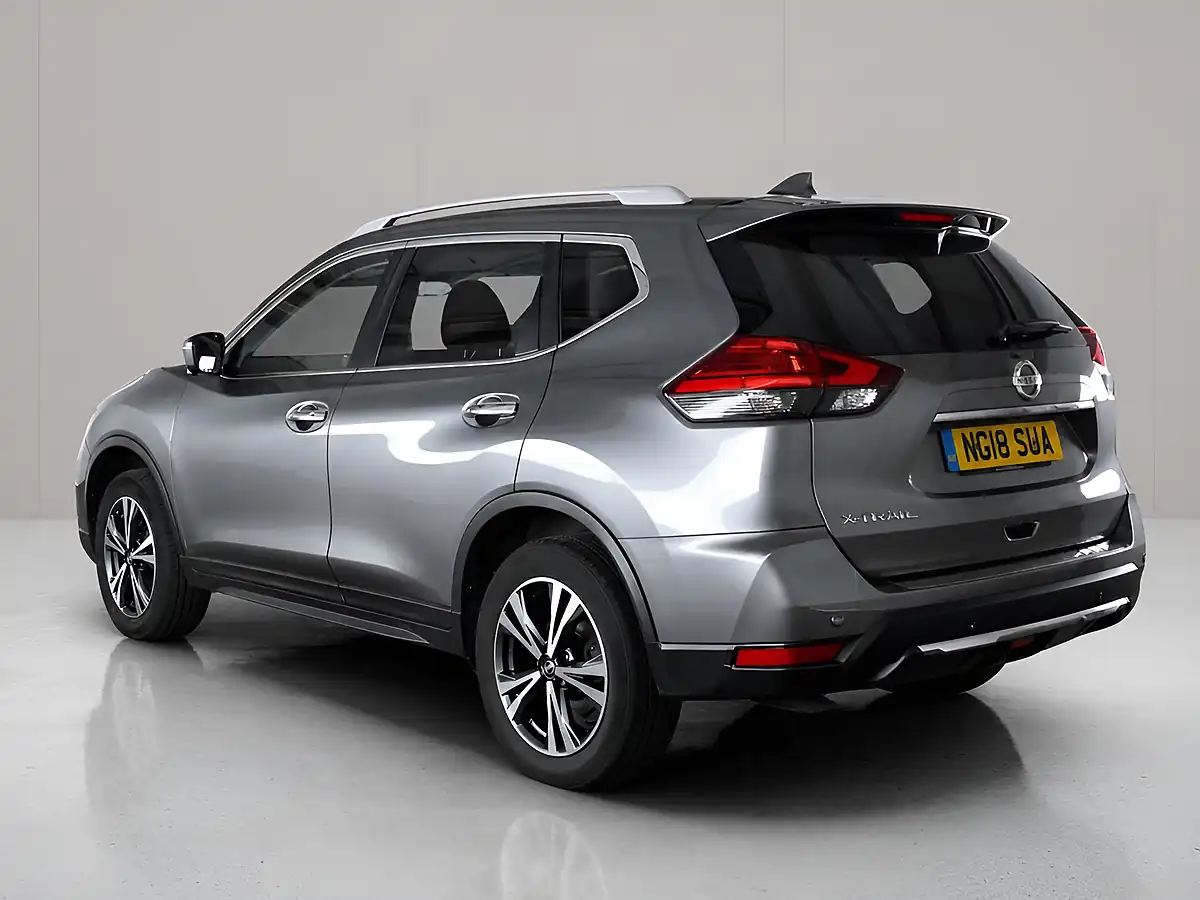 Used 2018 Nissan X-Trail N-Connecta Grey - Interior and Exterior details 4