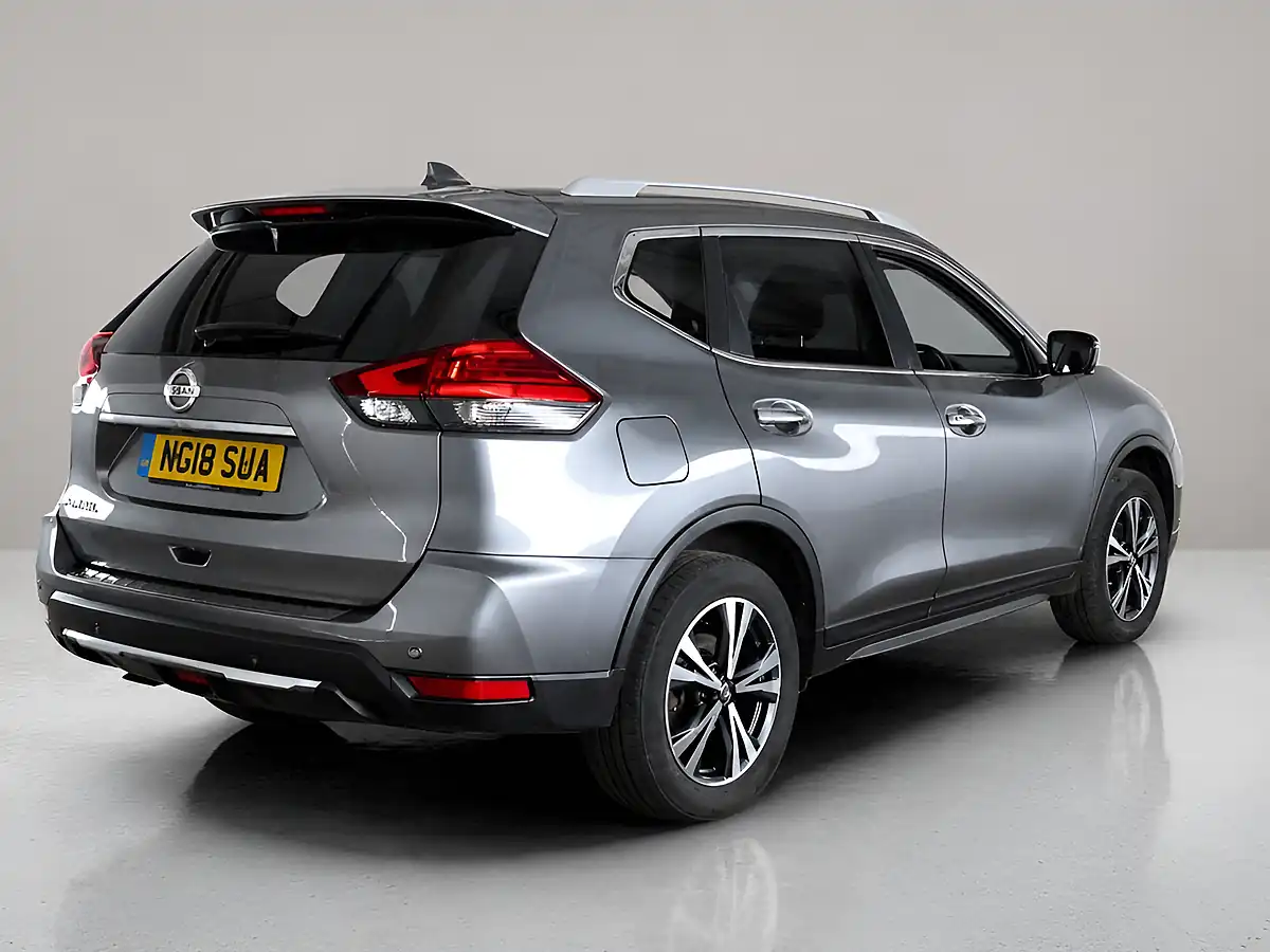 Used 2018 Nissan X-Trail N-Connecta Grey - Interior and Exterior details 5