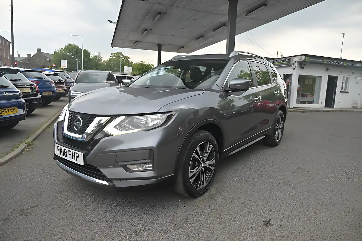 Used 2018 Nissan X-Trail N-Connecta Gun Metallic - Interior and Exterior details 3