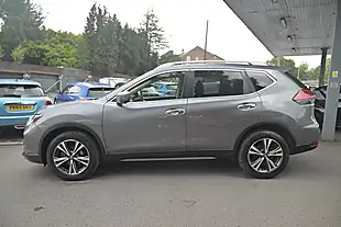 Used 2018 Nissan X-Trail N-Connecta Gun Metallic - Interior and Exterior details 4