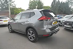 Used 2018 Nissan X-Trail N-Connecta Gun Metallic - Interior and Exterior details 5