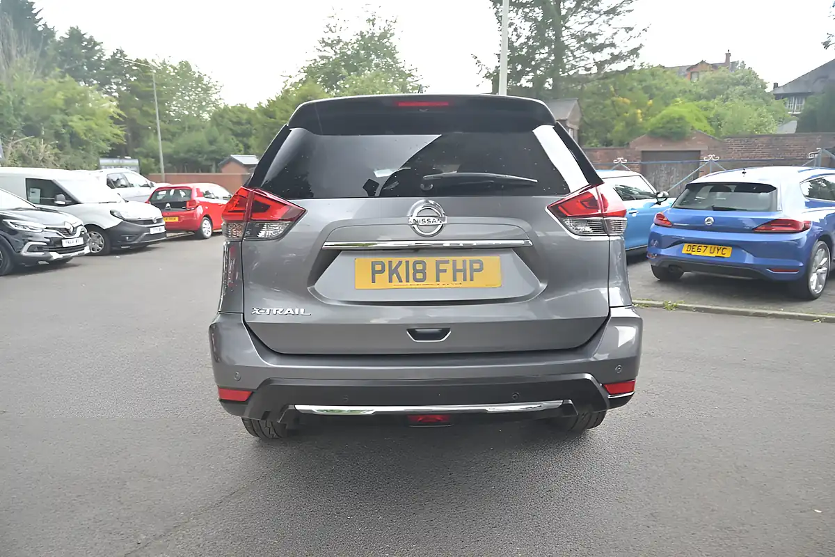 Used 2018 Nissan X-Trail N-Connecta Gun Metallic - Interior and Exterior details 6