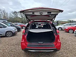 Used 2018 Nissan X-Trail N-Connecta Red - Interior and Exterior details 11