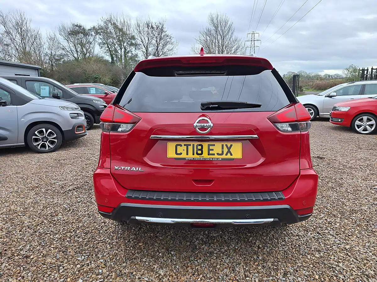 Used 2018 Nissan X-Trail N-Connecta Red - Interior and Exterior details 13
