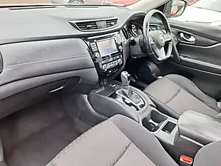 Used 2018 Nissan X-Trail N-Connecta Red - Interior and Exterior details 2