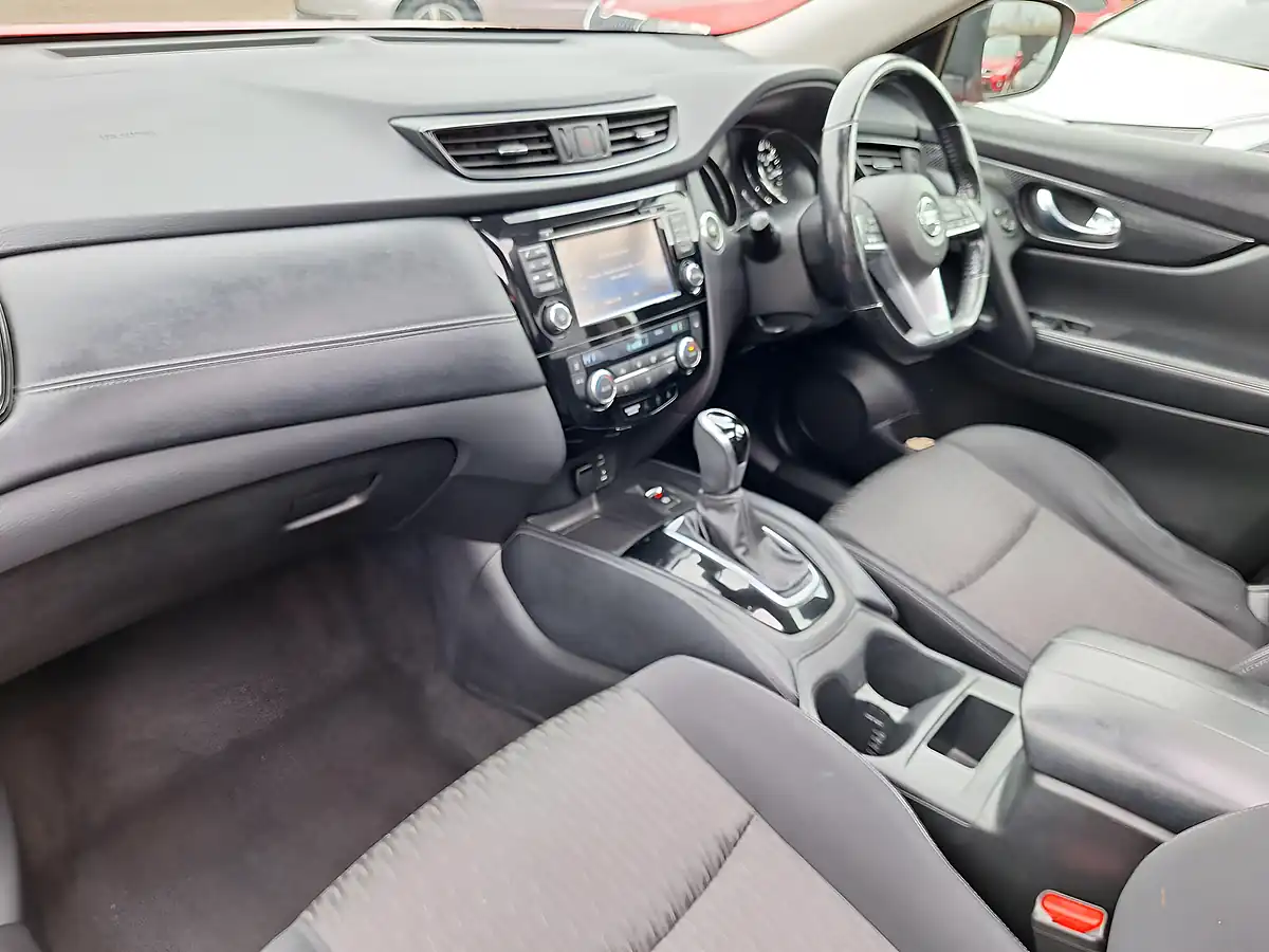 Used 2018 Nissan X-Trail N-Connecta Red - Interior and Exterior details 2