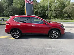 Used 2018 Nissan X-Trail N-Connecta Red - Interior and Exterior details 4