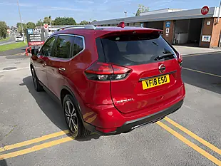 Used 2018 Nissan X-Trail N-Connecta Red - Interior and Exterior details 8