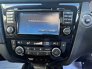 Used 2018 Nissan X-Trail N-Connecta White - Interior and Exterior details 14