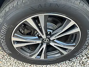 Used 2018 Nissan X-Trail N-Connecta White - Interior and Exterior details 15