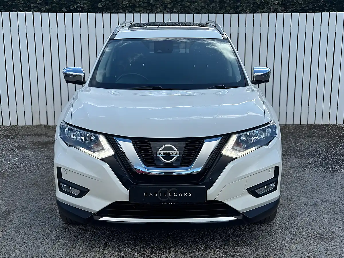 Used 2018 Nissan X-Trail N-Connecta White - Interior and Exterior details 3