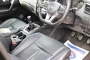 Used 2018 Nissan X-Trail Tekna Black - Interior and Exterior details 11