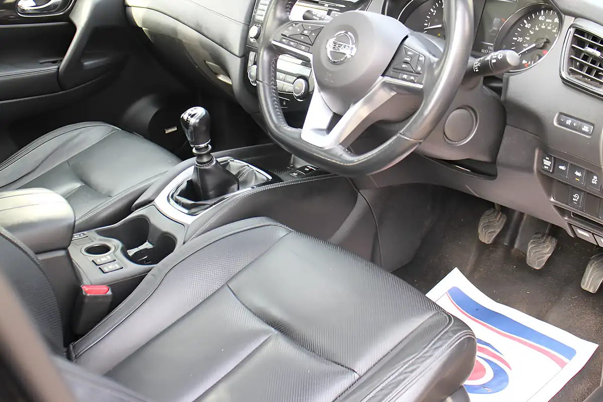 Used 2018 Nissan X-Trail Tekna Black - Interior and Exterior details 11