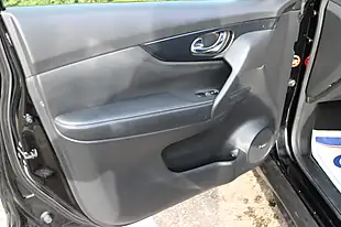 Used 2018 Nissan X-Trail Tekna Black - Interior and Exterior details 18