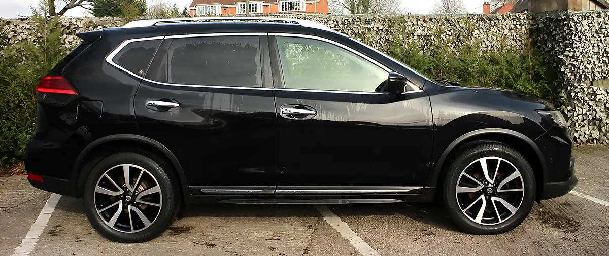 Used 2018 Nissan X-Trail Tekna Black - Interior and Exterior details 4