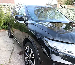 Used 2018 Nissan X-Trail Tekna Black - Interior and Exterior details 7