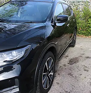 Used 2018 Nissan X-Trail Tekna Black - Interior and Exterior details 8