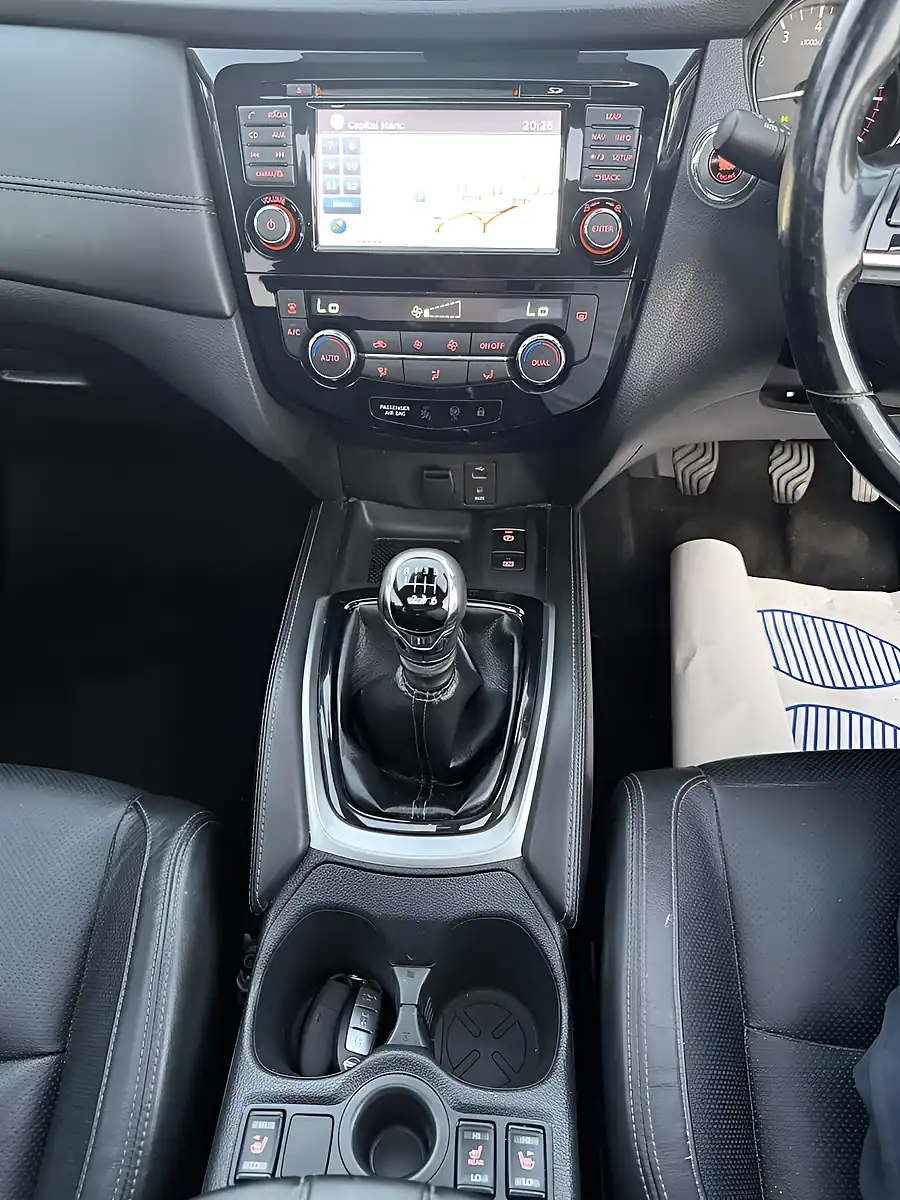 Used 2018 Nissan X-Trail Tekna Black - Interior and Exterior details 14