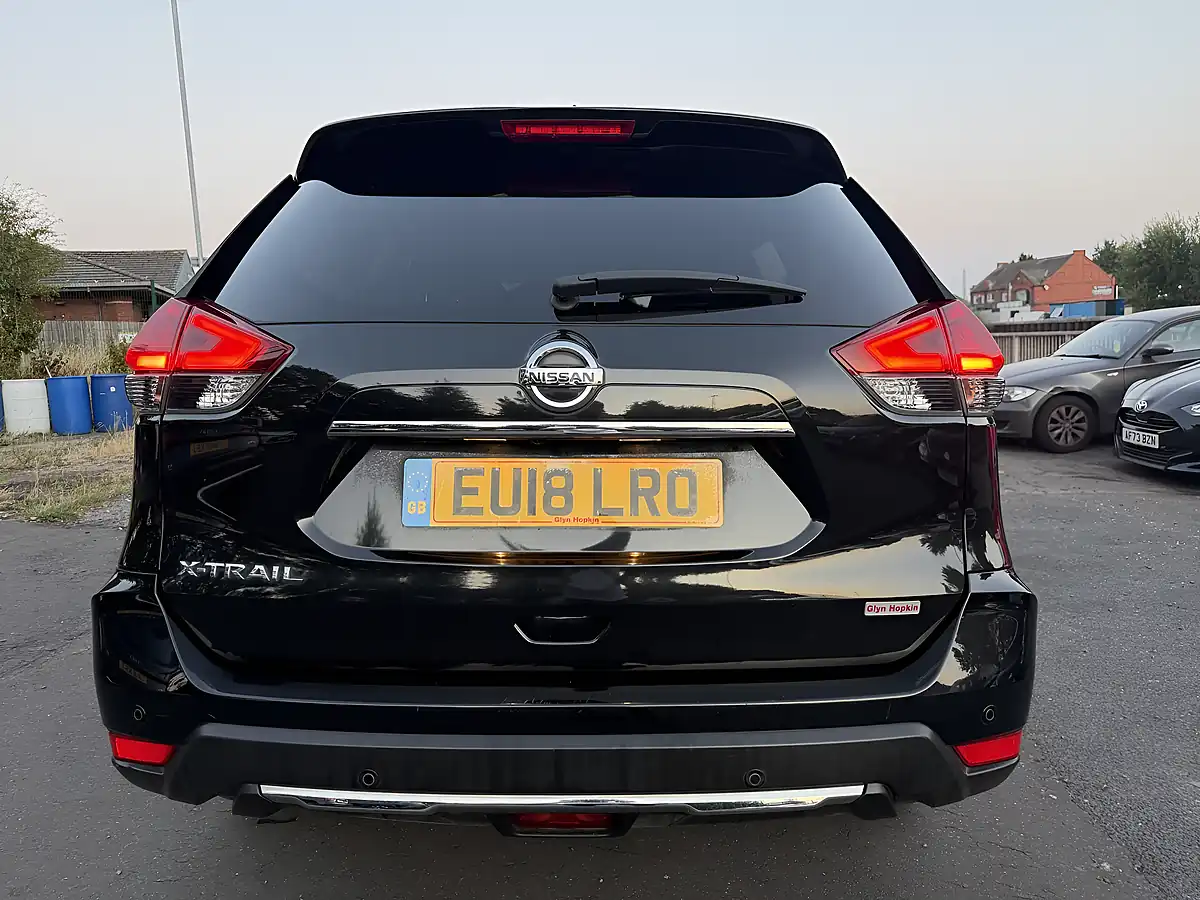 Used 2018 Nissan X-Trail Tekna Black - Interior and Exterior details 15