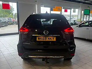 Used 2018 Nissan X-Trail Tekna Black - Interior and Exterior details 10