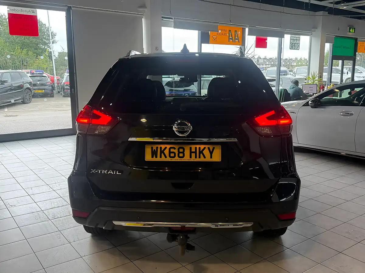 Used 2018 Nissan X-Trail Tekna Black - Interior and Exterior details 10