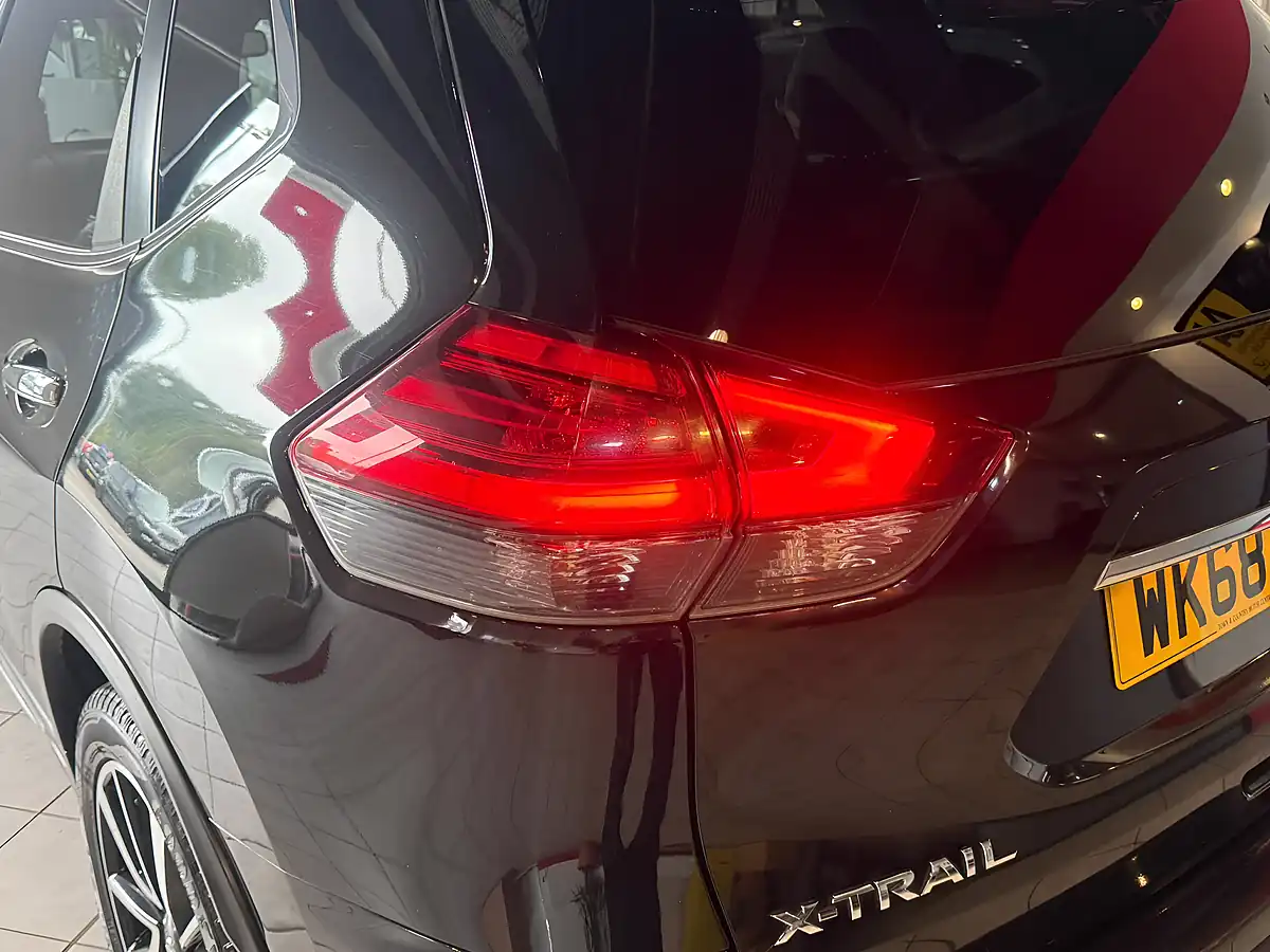 Used 2018 Nissan X-Trail Tekna Black - Interior and Exterior details 9