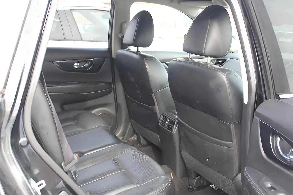 Used 2018 Nissan X-Trail Tekna Black - Interior and Exterior details 4