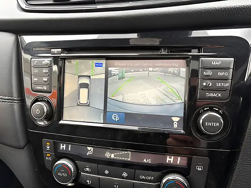 Used 2018 Nissan X-Trail Tekna Black - Interior and Exterior details 14
