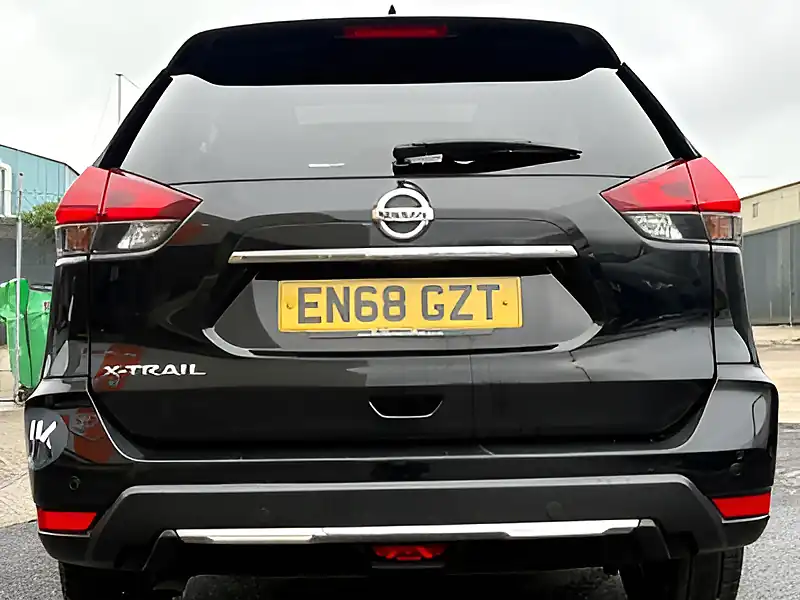 Used 2018 Nissan X-Trail Tekna Black - Interior and Exterior details 6