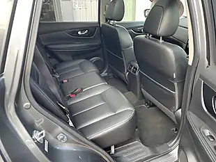 Used 2018 Nissan X-Trail Tekna Grey - Interior and Exterior details 11