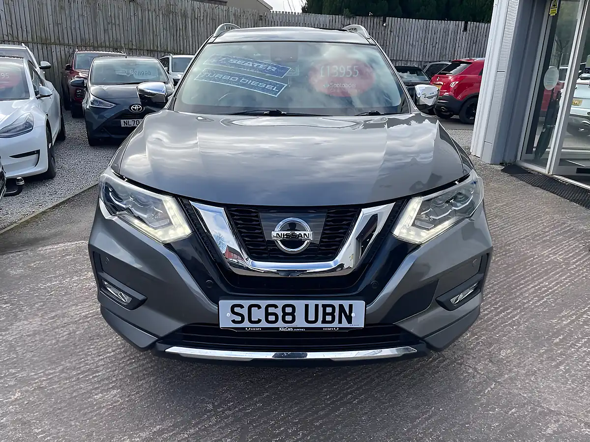 Used 2018 Nissan X-Trail Tekna Grey - Interior and Exterior details 2