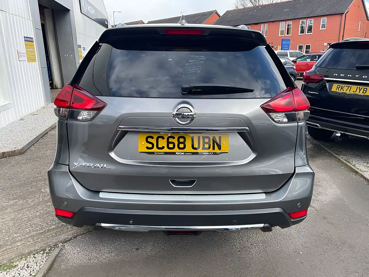 Used 2018 Nissan X-Trail Tekna Grey - Interior and Exterior details 7