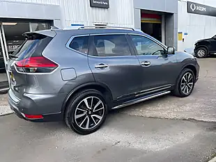Used 2018 Nissan X-Trail Tekna Grey - Interior and Exterior details 9