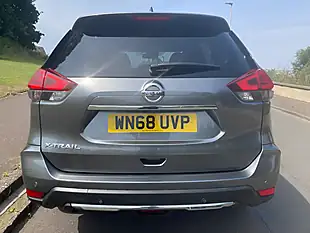 Used 2018 Nissan X-Trail Tekna Grey - Interior and Exterior details 4