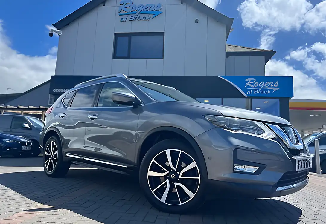 Used 2018 Nissan X-Trail Tekna Gun Metal Grey Metallic - Interior and Exterior details 2