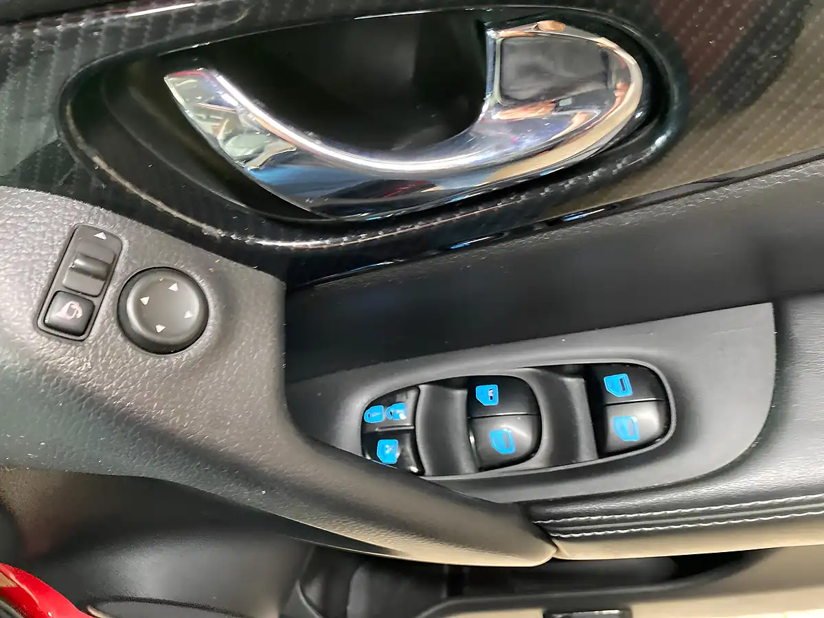 Used 2018 Nissan X-Trail Tekna Red - Interior and Exterior details 13