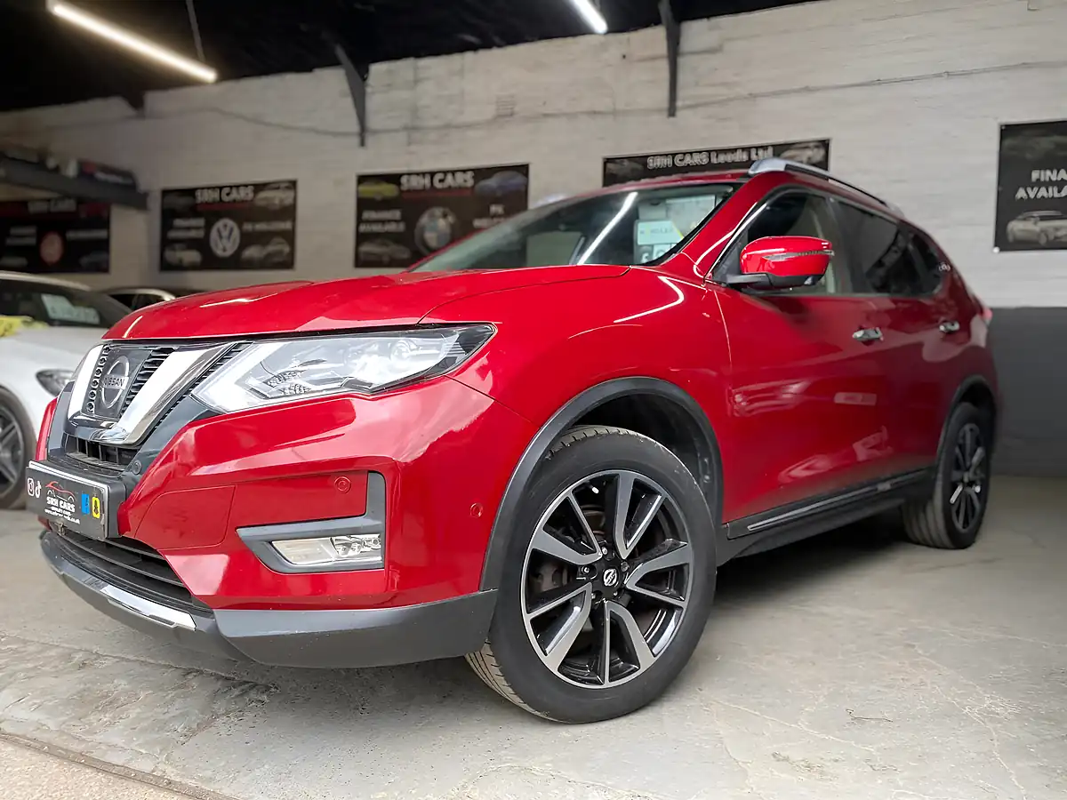 Used 2018 Nissan X-Trail Tekna Red - Interior and Exterior details 3