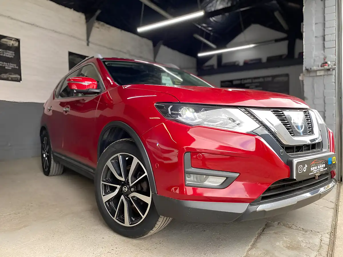 Used 2018 Nissan X-Trail Tekna Red - Interior and Exterior details 5