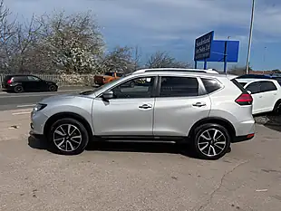 Used 2018 Nissan X-Trail Tekna Silver - Interior and Exterior details 10