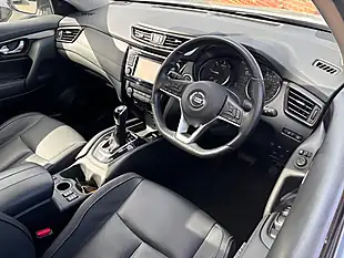 Used 2018 Nissan X-Trail Tekna Silver - Interior and Exterior details 12