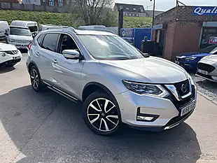 Used 2018 Nissan X-Trail Tekna Silver - Interior and Exterior details 3