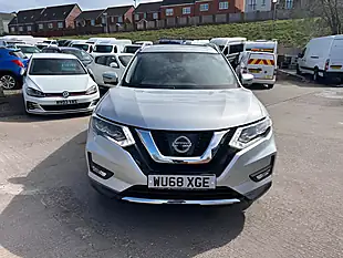 Used 2018 Nissan X-Trail Tekna Silver - Interior and Exterior details 4
