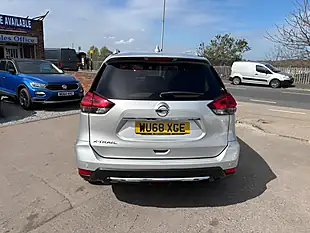 Used 2018 Nissan X-Trail Tekna Silver - Interior and Exterior details 8