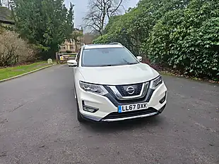 Used 2018 Nissan X-Trail Tekna White - Interior and Exterior details 12