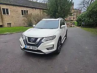 Used 2018 Nissan X-Trail Tekna White - Interior and Exterior details 17