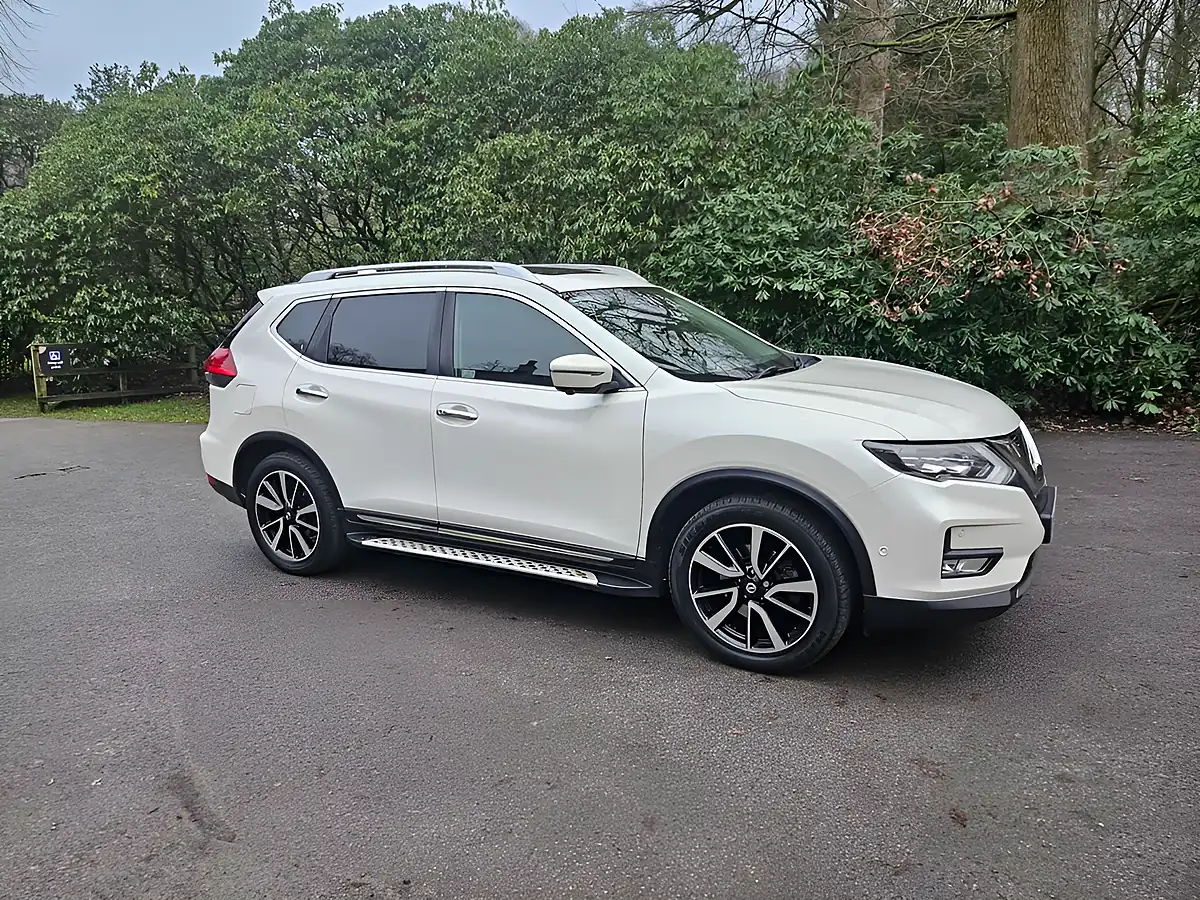 Used 2018 Nissan X-Trail Tekna White - Interior and Exterior details 2