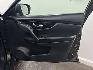 Used 2018 Nissan X-Trail Tekna Xtron Green - Interior and Exterior details 13