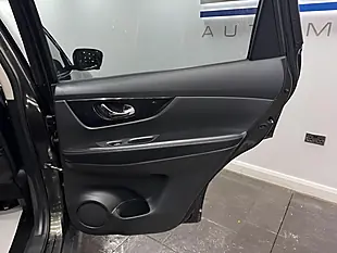 Used 2018 Nissan X-Trail Tekna Xtron Green - Interior and Exterior details 16