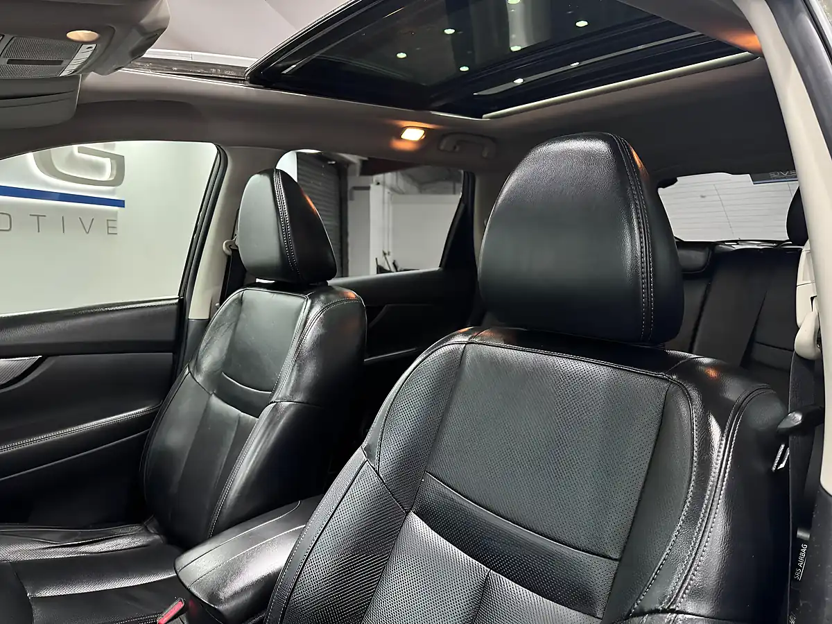Used 2018 Nissan X-Trail Tekna Xtron Green - Interior and Exterior details 17
